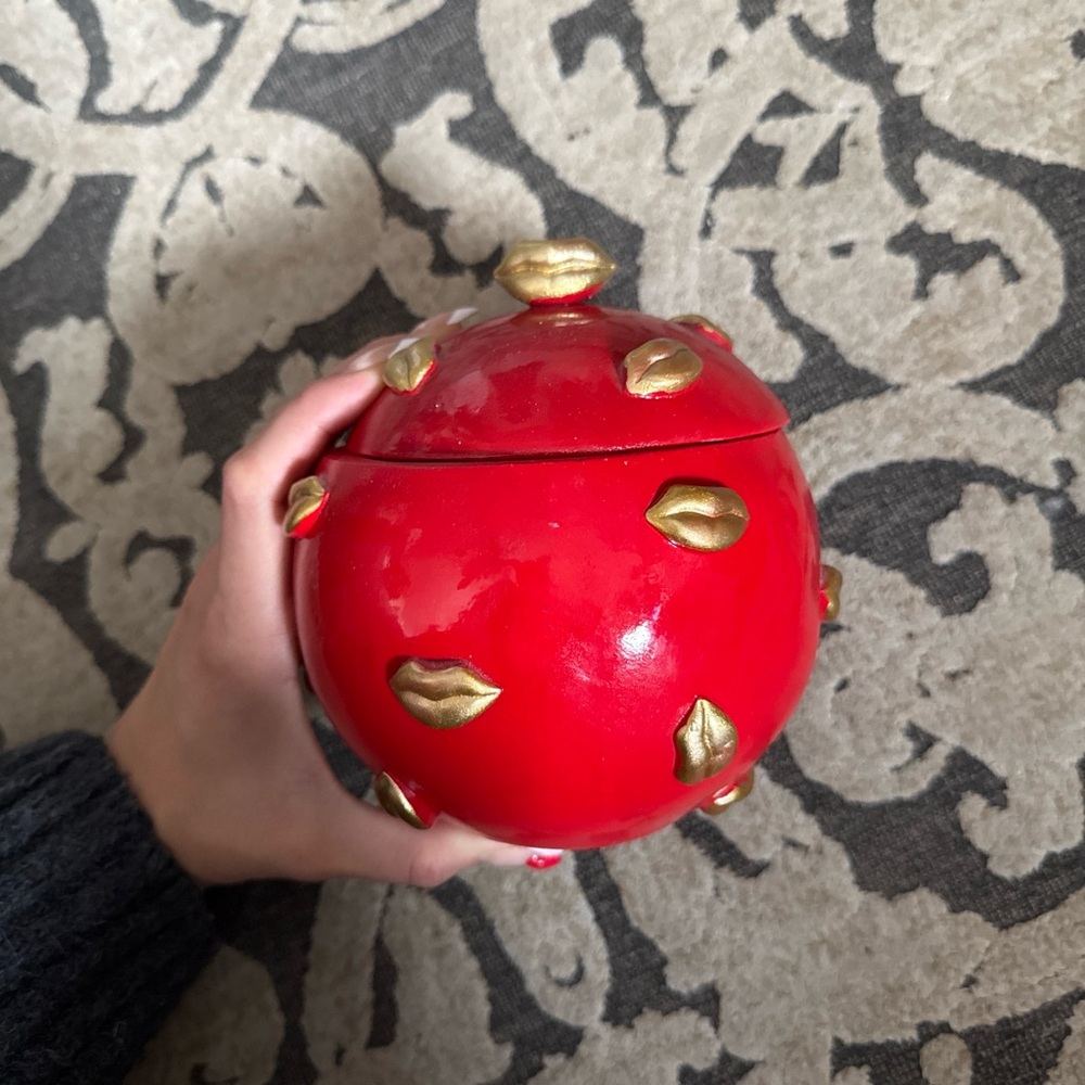 Red and Gold lips trinket jewelry box Sphere